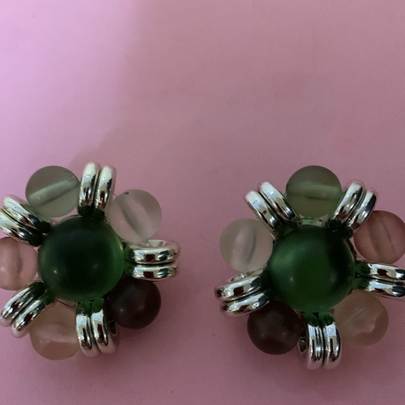 Beautiful earrings, clip on style* - Picture 4 of 6